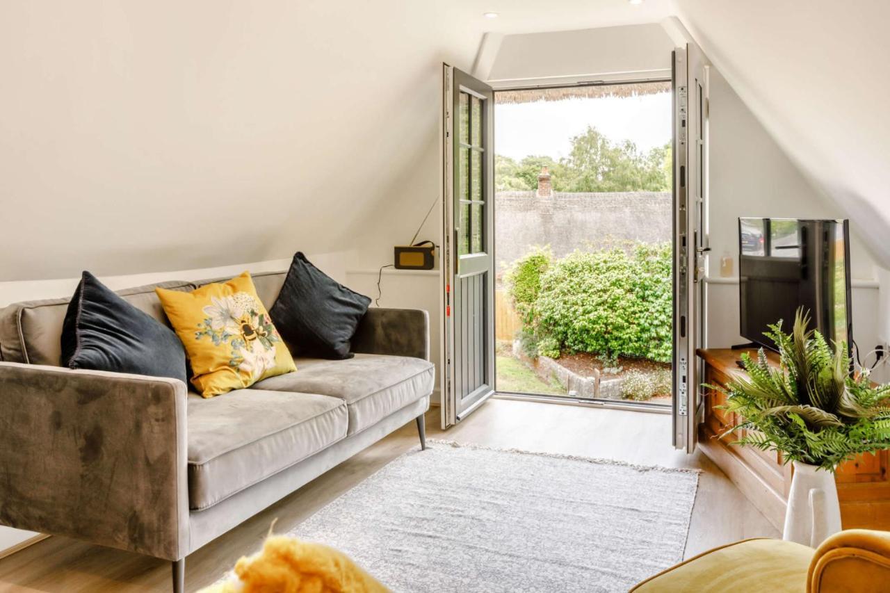 Little Thatch Lovely 2-Bed Converted Workshop Near Weymouth Radipole Exterior foto